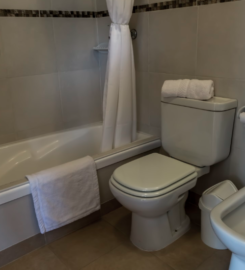 Hotel Cueva de Las Manos