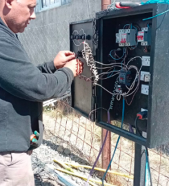I D J S Servicios eléctricos. Residenciales, comerciales e industriales.